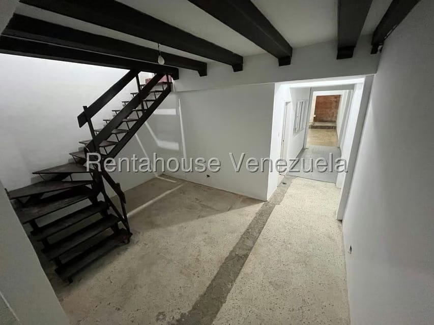 Comercial (Local Comercial) en Venta en Quinta Crespo, Distrito Metropolitano - 13