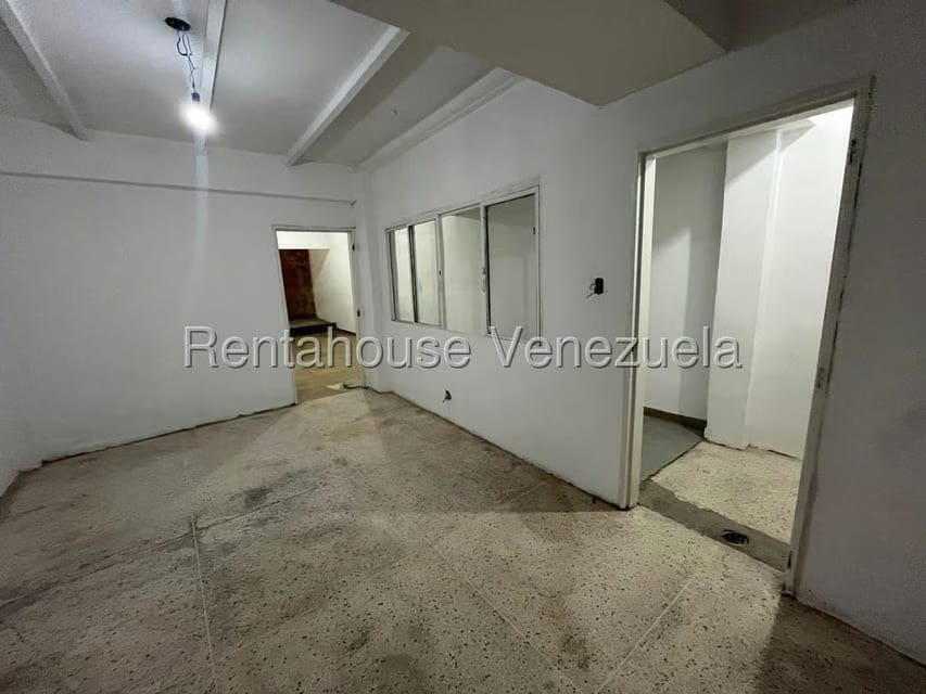 Comercial (Local Comercial) en Venta en Quinta Crespo, Distrito Metropolitano - 9