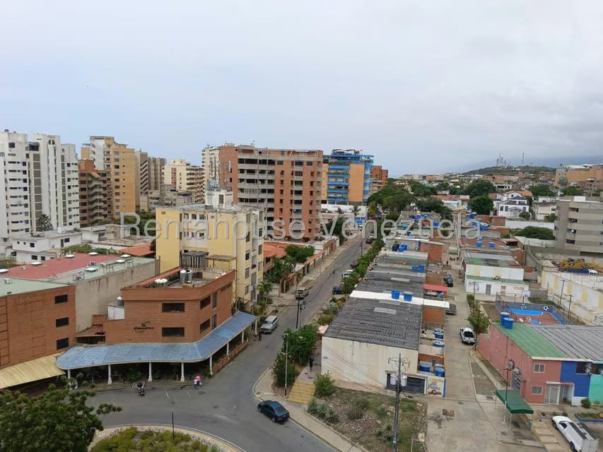 Apartamento (1 Nivel) en Venta en Playa Grande, Vargas - 2