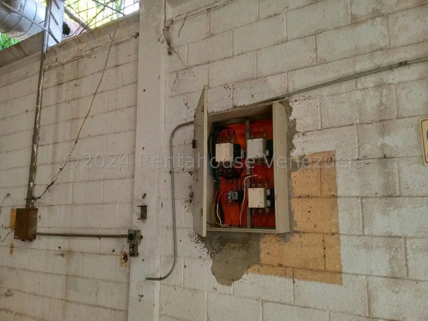 Comercial (Galpon - Deposito) en Venta en Parque Industrial San Rafael, Miranda - 6
