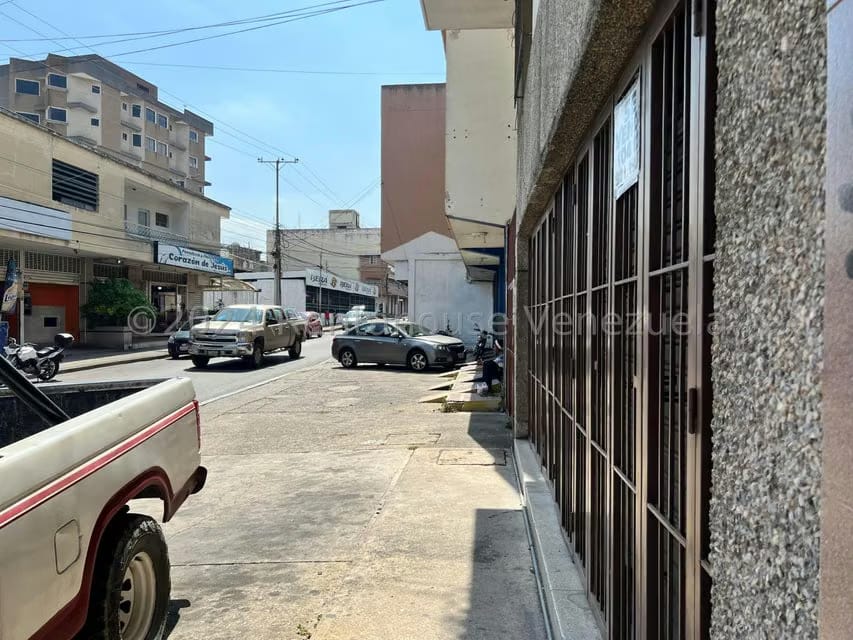Comercial (Local Comercial) en Venta en Centro, Aragua - 22