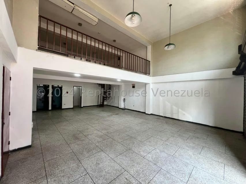 Comercial (Local Comercial) en Venta en Centro, Aragua - 4