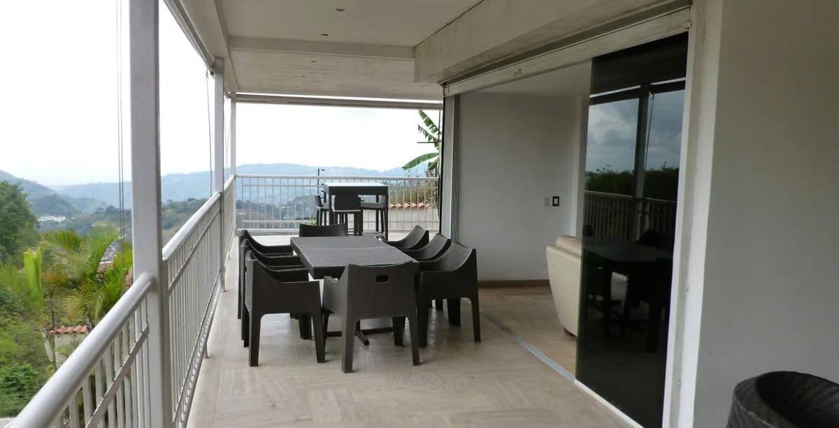 Casa (Multipes Niveles) en Venta en Lomas del Halcon, Distrito Metropolitano - 21