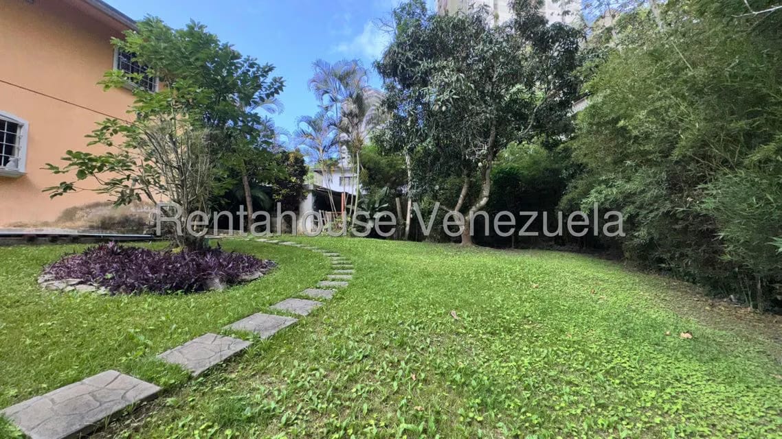 Casa (1 Nivel) en Venta en Los Geranios, Distrito Metropolitano - 13