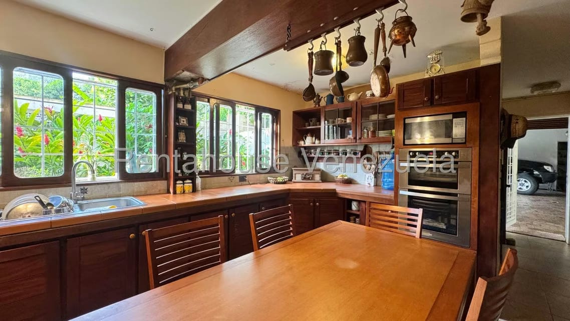 Casa (1 Nivel) en Venta en Los Geranios, Distrito Metropolitano - 37