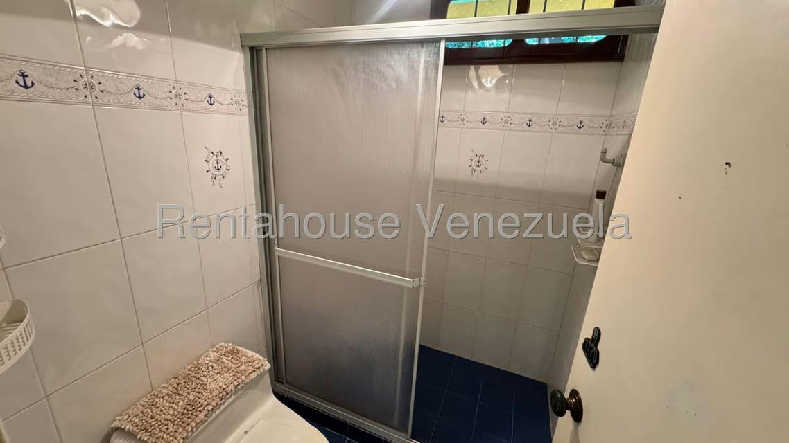 Casa (1 Nivel) en Venta en Los Geranios, Distrito Metropolitano - 57