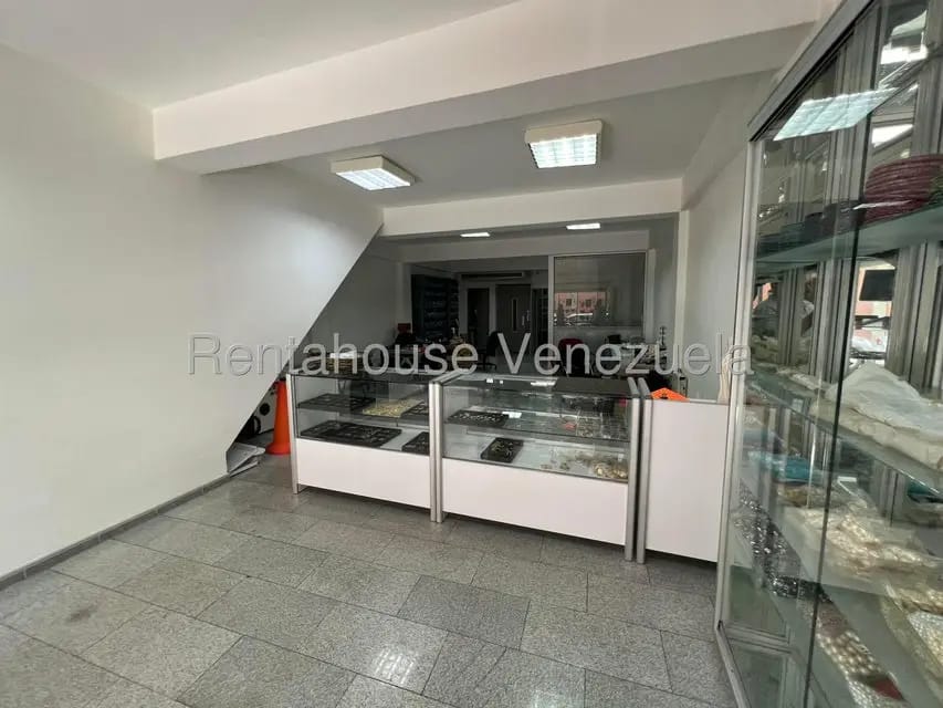 Comercial (Edificio) en Venta en Chacao, Distrito Metropolitano - 2
