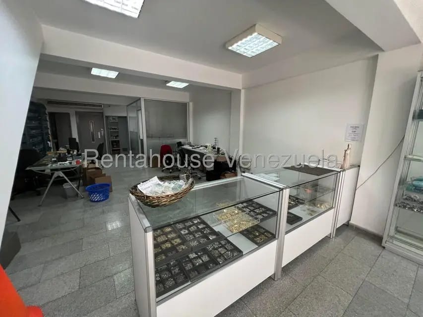 Comercial (Edificio) en Venta en Chacao, Distrito Metropolitano - 3