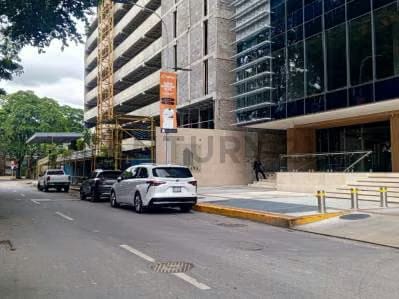 POTENCIA TU PRESENCIA CORPORATIVA | TORRE GUAYANA - LAS MERCEDES - 2