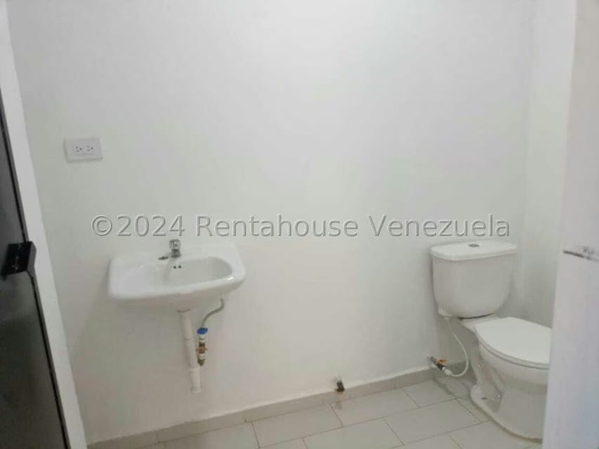 Comercial (Local Comercial) en Venta en Centro, Lara - 26