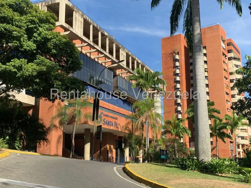 Comercial (Local Comercial) en Alquiler en Santa Fe Norte, Distrito Metropolitano - 2