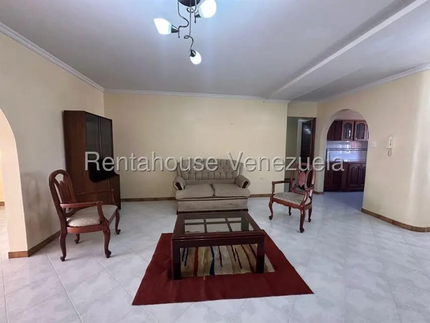 Apartamento (1 Nivel) en Alquiler en Fundalara, Lara - 2