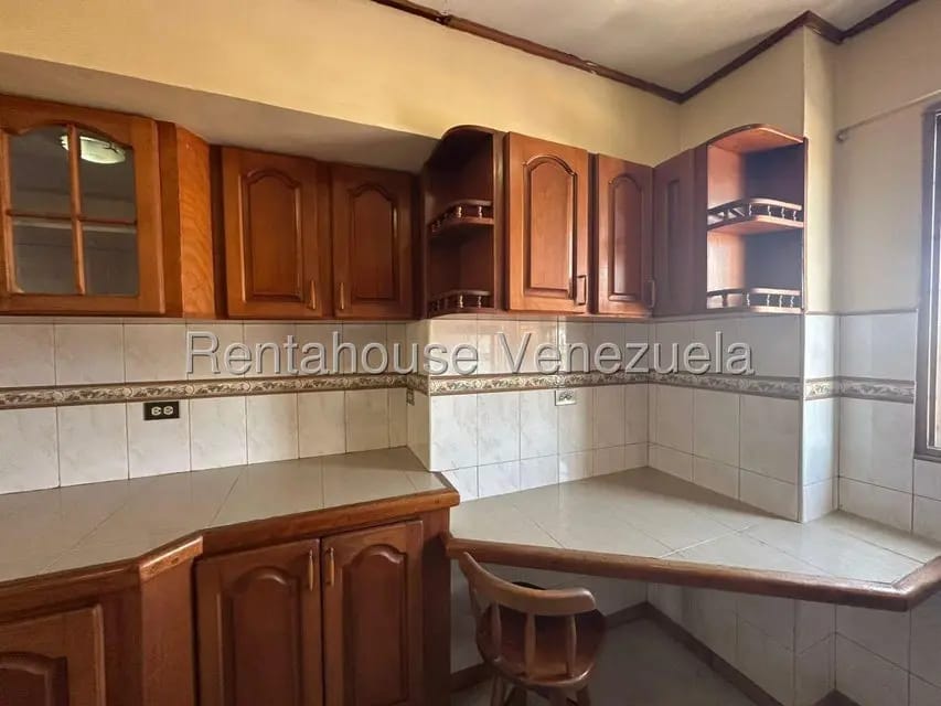 Apartamento (1 Nivel) en Alquiler en Fundalara, Lara - 11