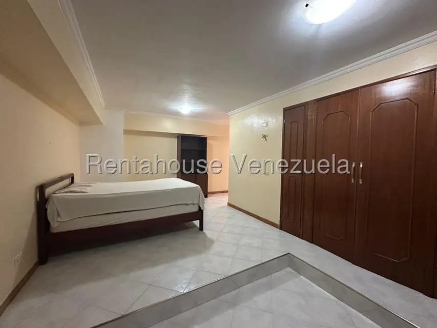 Apartamento (1 Nivel) en Alquiler en Fundalara, Lara - 14