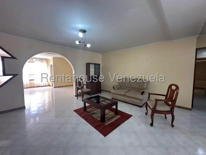 Apartamento (1 Nivel) en Alquiler en Fundalara, Lara - 3