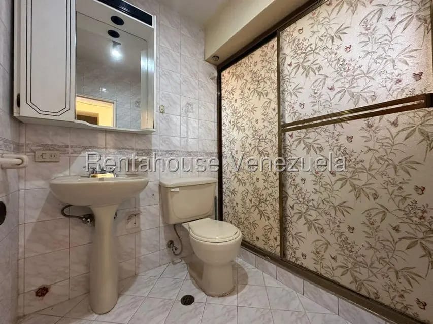 Apartamento (1 Nivel) en Alquiler en Fundalara, Lara - 22