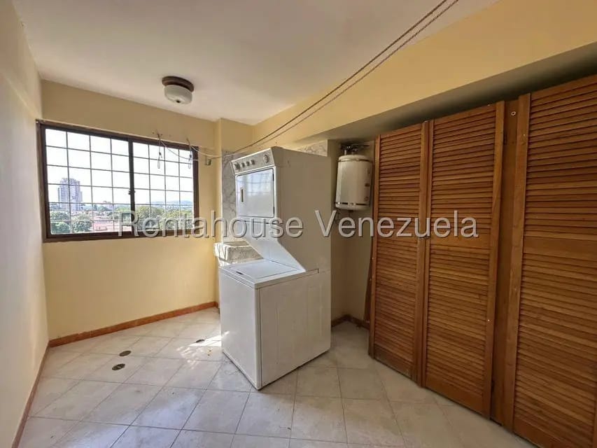 Apartamento (1 Nivel) en Alquiler en Fundalara, Lara - 29