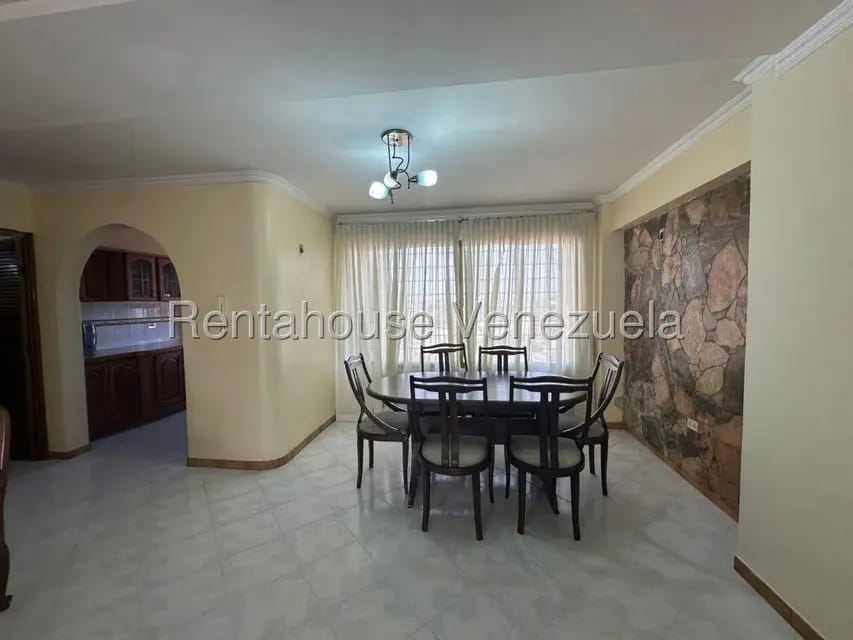 Apartamento (1 Nivel) en Alquiler en Fundalara, Lara - 4