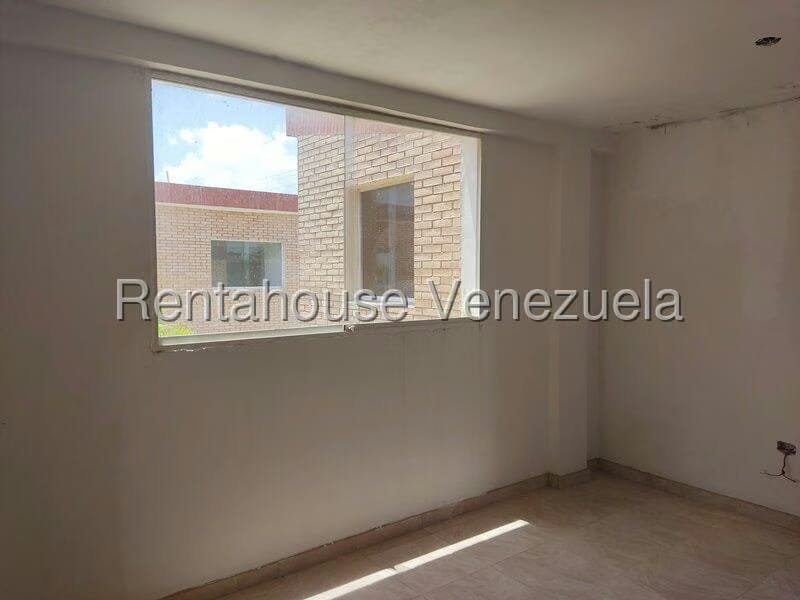 Apartamento (Duplex) en Venta en Flamingo, Falcon - 17