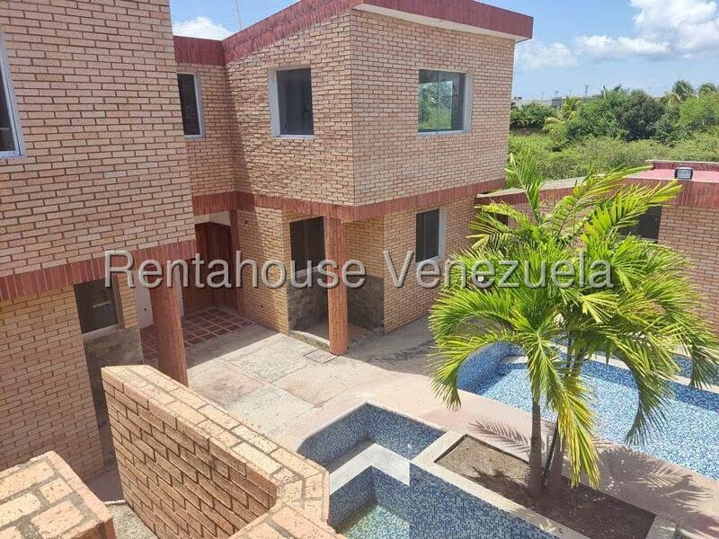 Apartamento (Duplex) en Venta en Flamingo, Falcon - 36