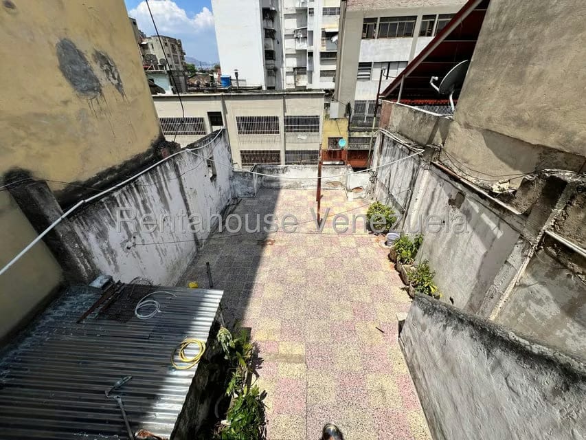 Casa (Multipes Niveles) en Venta en Parroquia Altagracia, Distrito Metropolitano - 14
