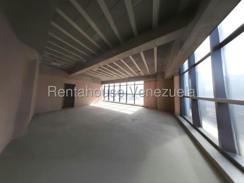Comercial (Oficina) en Venta en Zona Este, Lara - 11