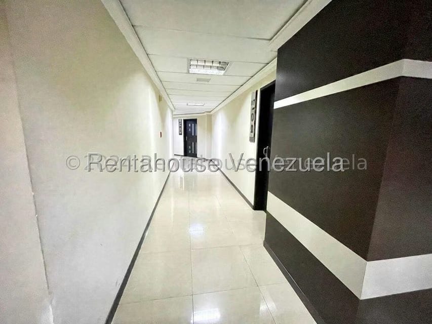 Comercial (Oficina) en Venta en Zona Este, Lara - 5