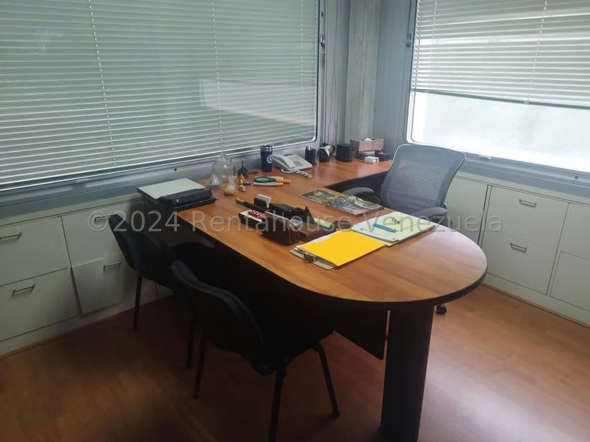 Comercial (Oficina) en Venta en Santa Paula, Distrito Metropolitano - 12