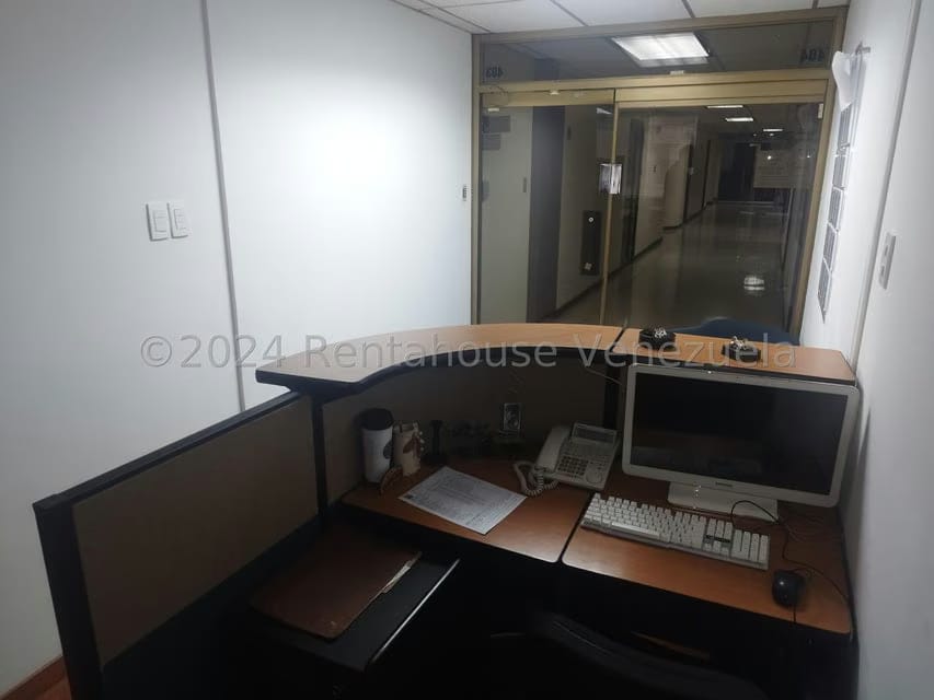 Comercial (Oficina) en Venta en Santa Paula, Distrito Metropolitano - 15
