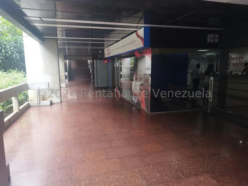 Comercial (Oficina) en Venta en Santa Paula, Distrito Metropolitano - 27
