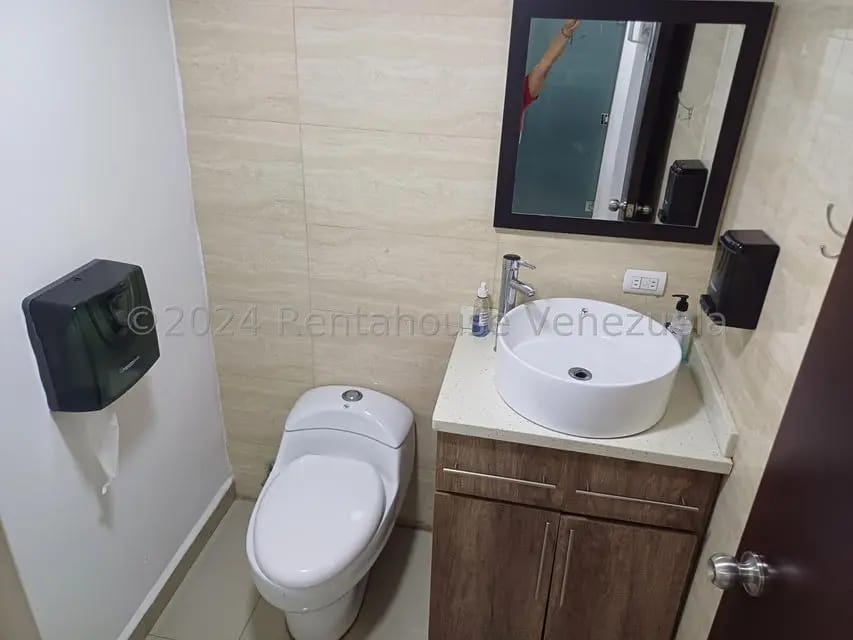 Comercial (Edificio) en Alquiler en Campo Claro, Distrito Metropolitano - 11