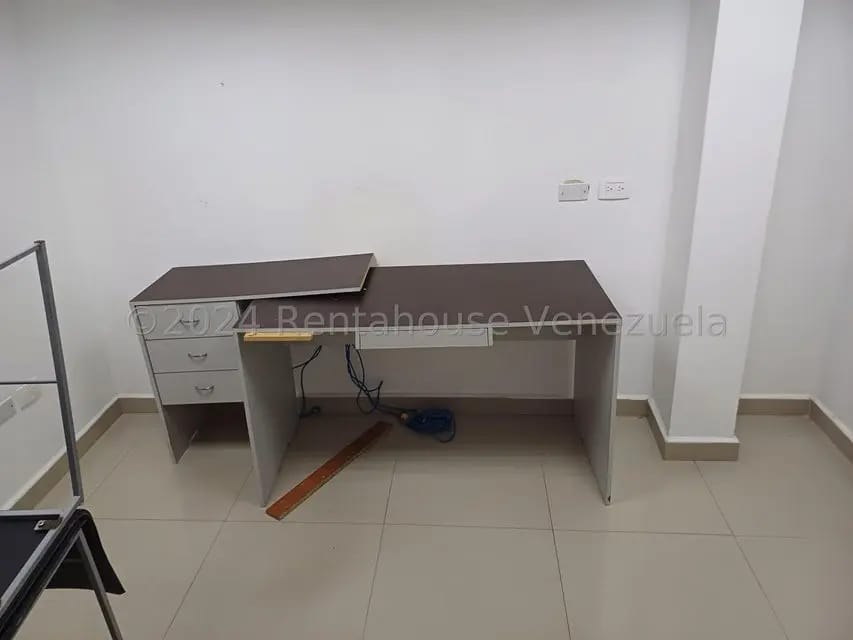 Comercial (Edificio) en Alquiler en Campo Claro, Distrito Metropolitano - 24