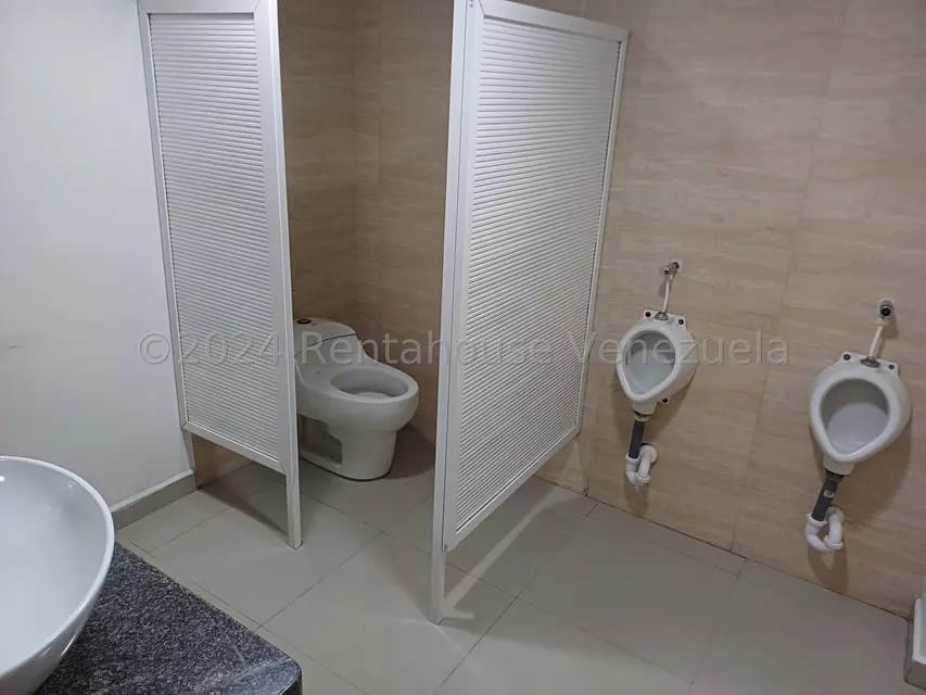 Comercial (Edificio) en Alquiler en Campo Claro, Distrito Metropolitano - 25