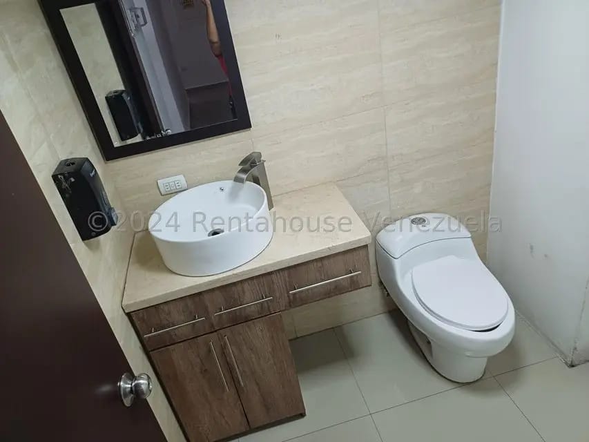 Comercial (Edificio) en Alquiler en Campo Claro, Distrito Metropolitano - 27