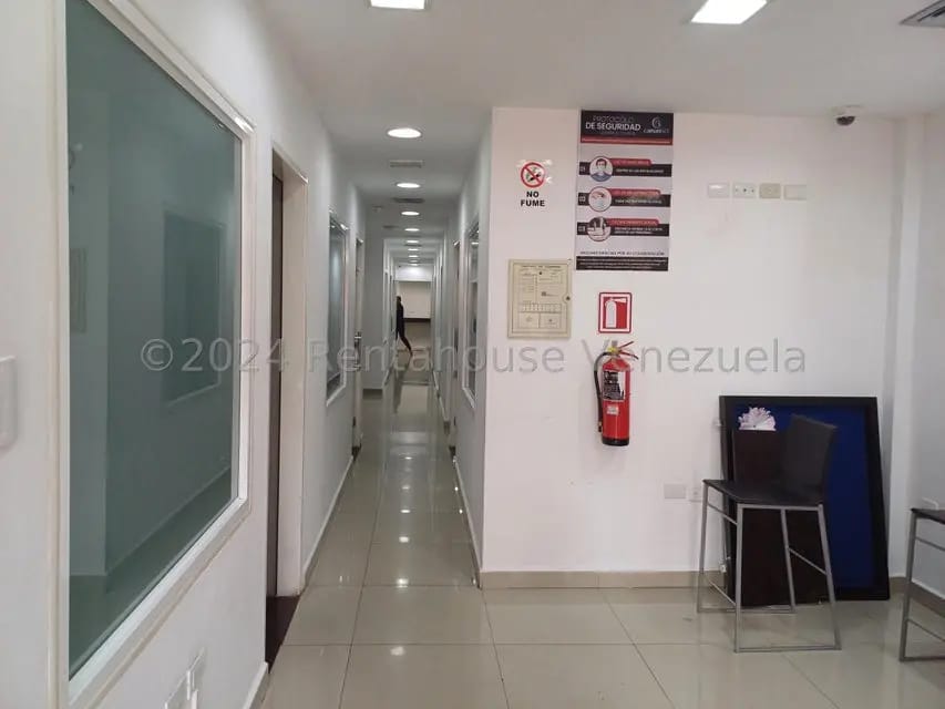 Comercial (Edificio) en Alquiler en Campo Claro, Distrito Metropolitano - 5