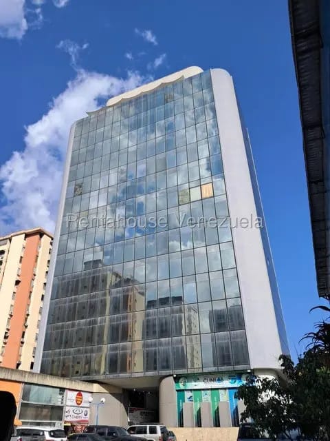 Comercial (Local Comercial) en Venta en La Urbina, Distrito Metropolitano - 14
