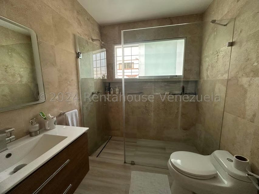 Casa (Multipes Niveles) en Venta en Colinas de Bello Monte, Distrito Metropolitano - 12