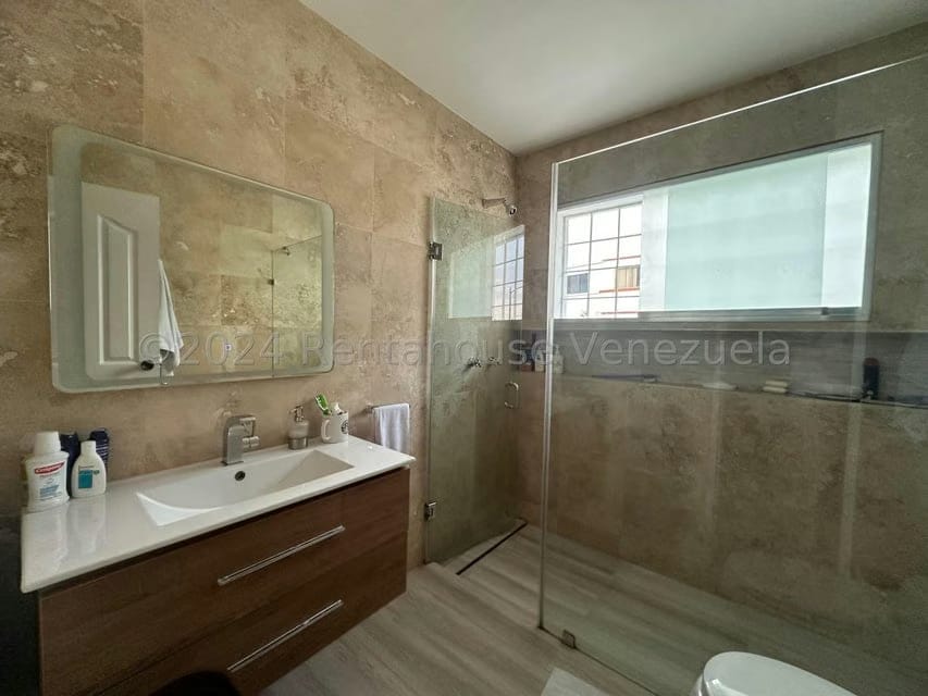 Casa (Multipes Niveles) en Venta en Colinas de Bello Monte, Distrito Metropolitano - 37