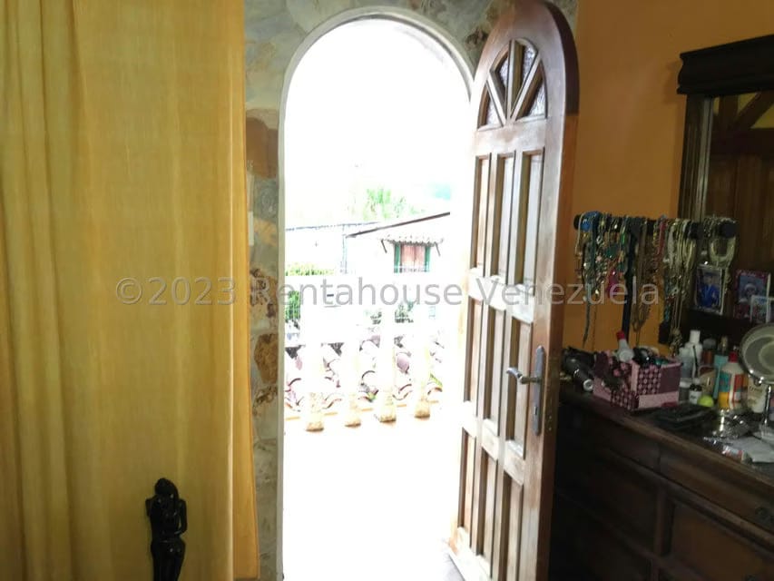 Casa (Multipes Niveles) en Venta en Parque el Retiro, Miranda - 18