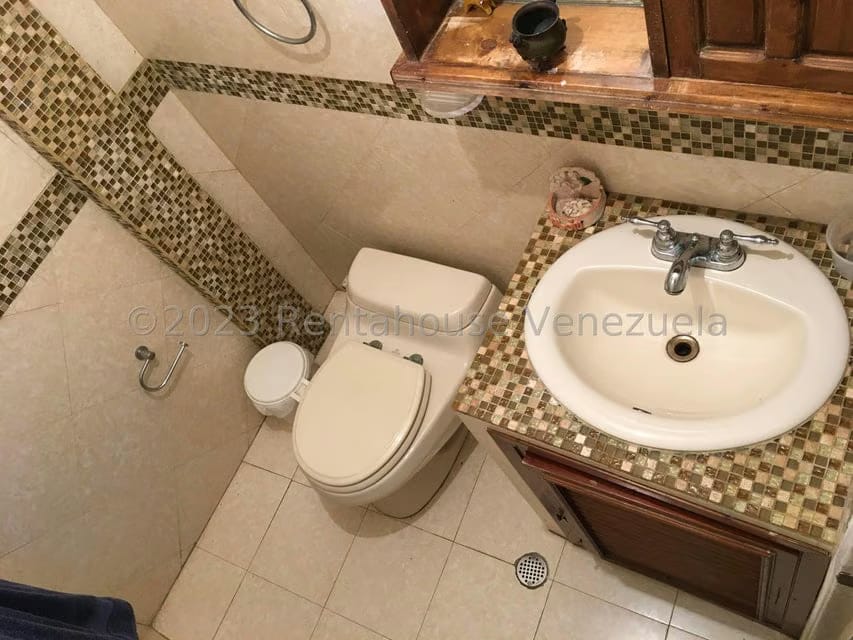Casa (Multipes Niveles) en Venta en Parque el Retiro, Miranda - 5
