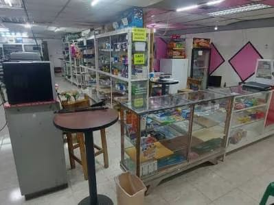 EN VENTA AMPLIO LOCAL COMERCIAL EN C.C SIETE AV. INTERCOMUNAL BARCELONA - 2