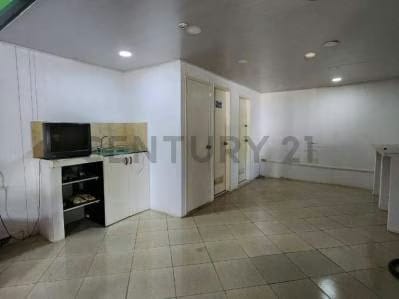 Local comercial en venta en Puerto la Cruz, Anzoátegui - 4