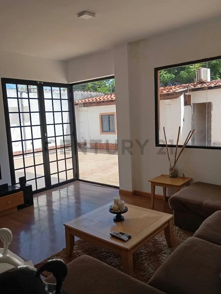 Amplia Casa, con fines residencial y comercial. - 22