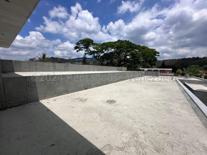 Casa (1 Nivel) en Venta en Prados del Este, Distrito Metropolitano - 12
