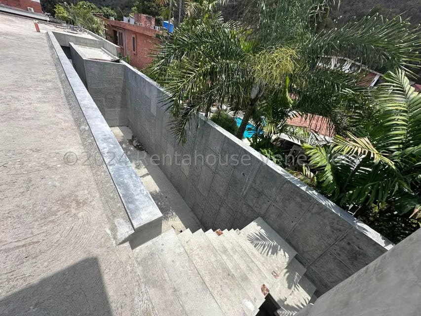 Casa (1 Nivel) en Venta en Prados del Este, Distrito Metropolitano - 14