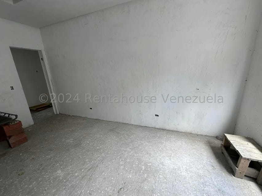 Casa (1 Nivel) en Venta en Prados del Este, Distrito Metropolitano - 31