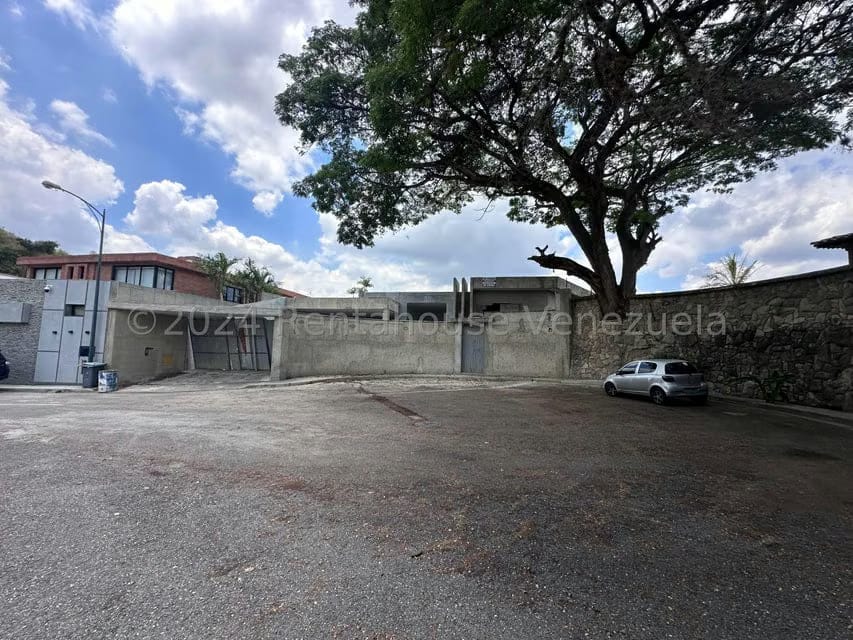 Casa (1 Nivel) en Venta en Prados del Este, Distrito Metropolitano - 36