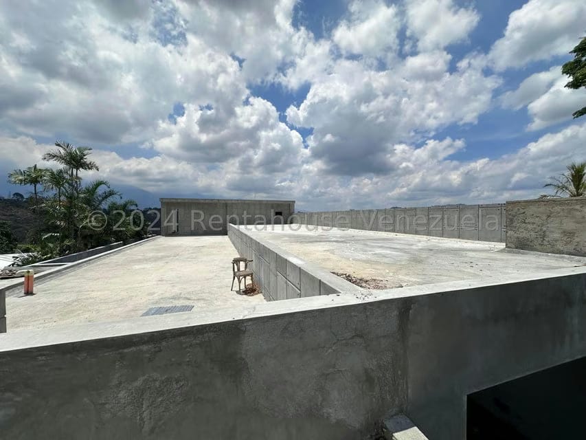 Casa (1 Nivel) en Venta en Prados del Este, Distrito Metropolitano - 10