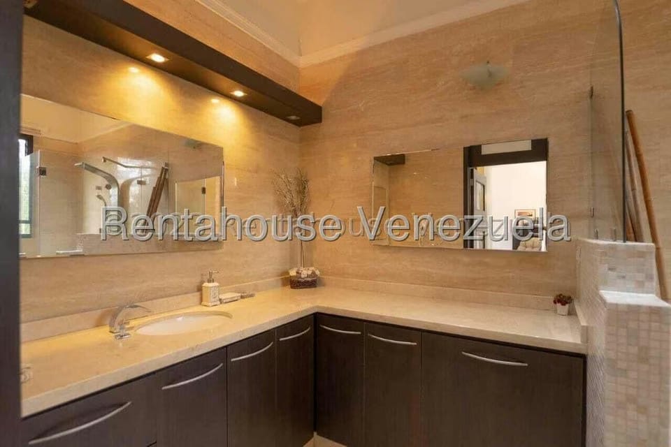 Apartamento (Penthouse) en Venta en La Lagunita Country Club, Distrito Metropolitano - 19
