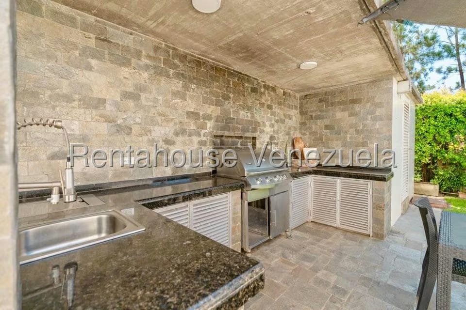 Casa (Multipes Niveles) en Venta en La Lagunita Country Club, Distrito Metropolitano - 26